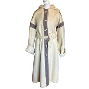 Vintage 1970s Variegated Gray Striped Wool Belted Hooded Coat Casa de Lana s/m